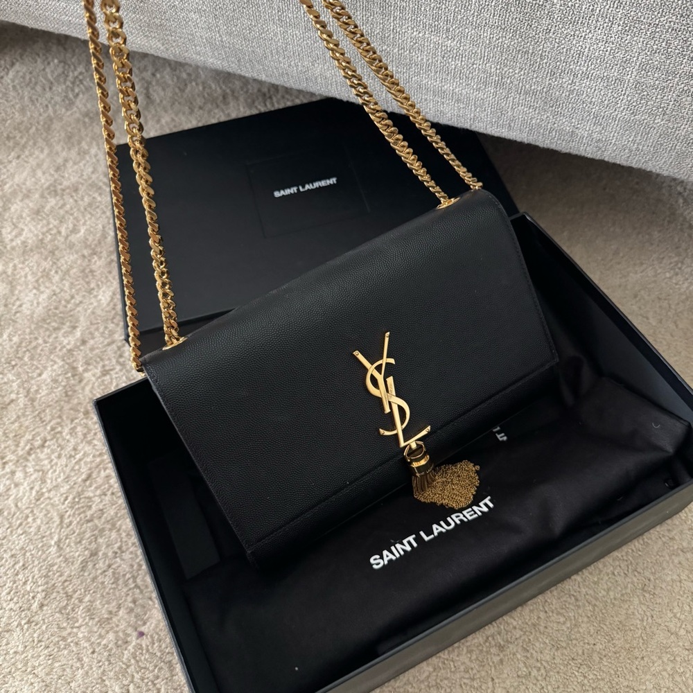 YSL Kate with Tassel Embossed Leather - Picture 4 of 9